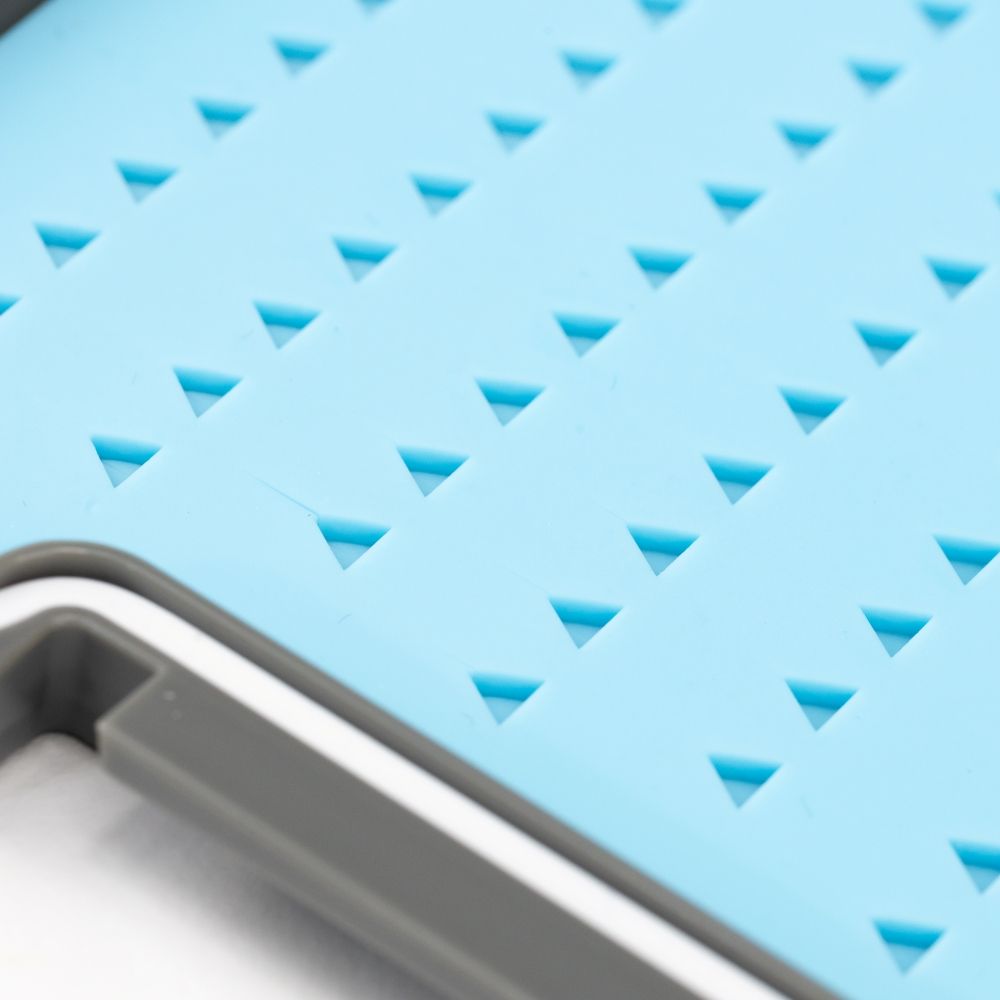 Snowbee Slimline Silicone Foam Fly Box - L