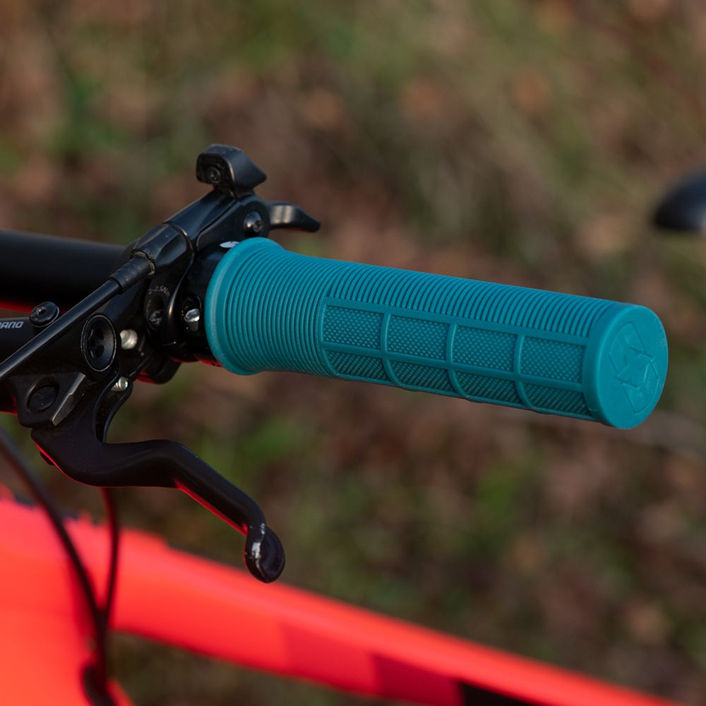 Oxford Loam Pedal & Driver Grip Bundle Blue